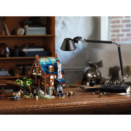 Конструктор LEGO Ideas Середньовічна кузня (21325)