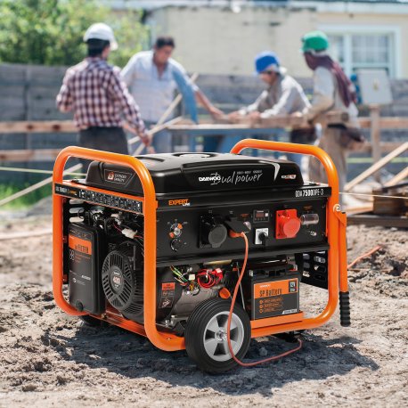 Бензиновий генератор Daewoo GDA 7500DPE-3, 230В/380В 6.0/6.5kW AVR