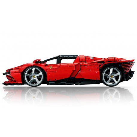 Конструктор LEGO Technic Ferrari Daytona SP3 (42143)