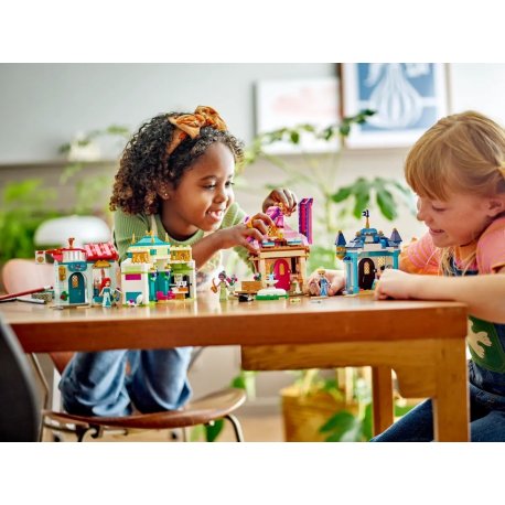 Конструктор LEGO Disney Princess Приключение Диснеевской принцессы на ярмарке (43246)