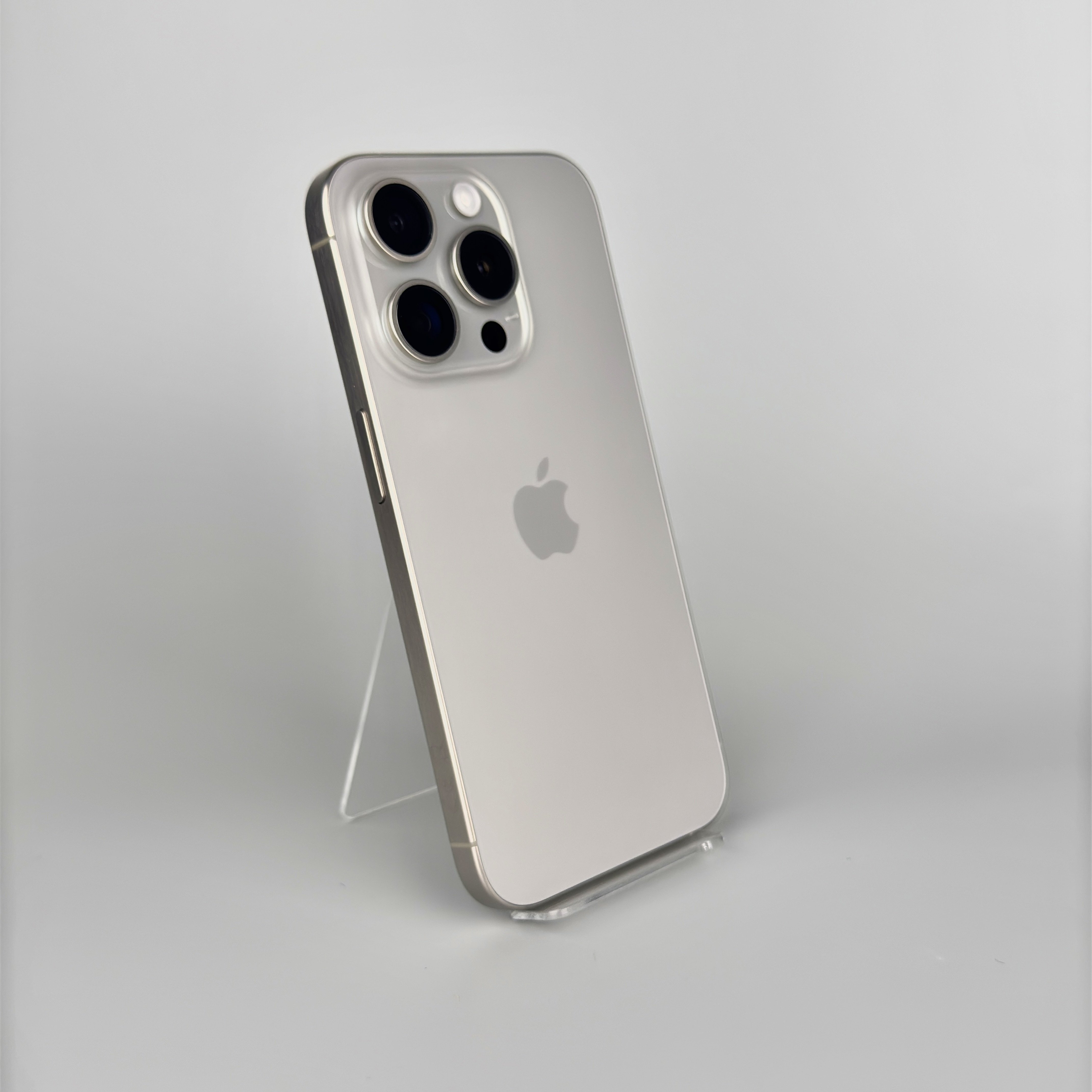 Б/у iPhone 15 Pro 128GB Natural Titanium (Идеальное состояние