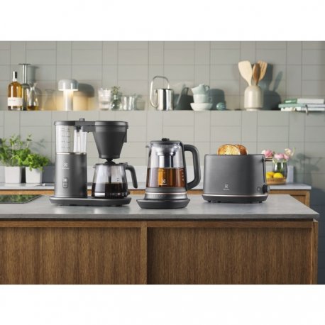 Электрочайник Electrolux E7GK1-8BP (1.7л)