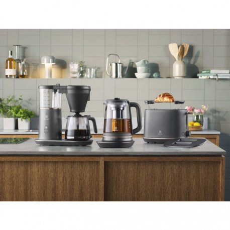 Электрочайник Electrolux E7GK1-8BP (1.7л)
