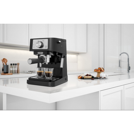 Кофеварка рожковая Delonghi EC 260 BK
