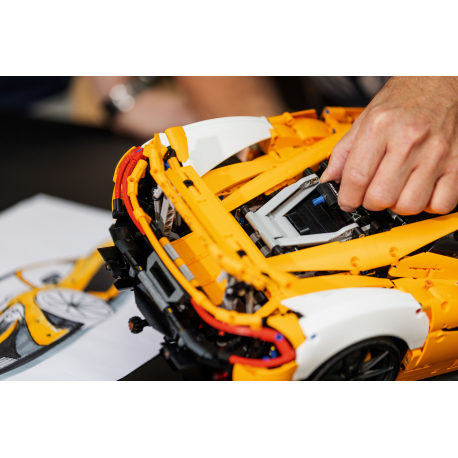 Конструктор LEGO Technic McLaren P1 (42172)