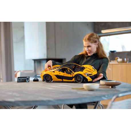 Конструктор LEGO Technic McLaren P1 (42172)