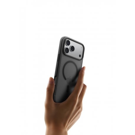 Чехол Belkin Magnetic Protective Grip для iPhone 17 Pro Black (MSA035HQBK)