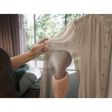 Отпариватель для одежды Electrolux E7HS2-6UG Gray