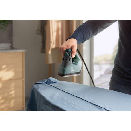 Утюг Electrolux E5SI2-6OG Care 500 Green