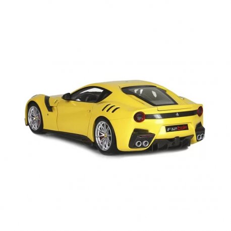 Автомодель Bburago Ferrari F12Tdf 1:24 (Random)