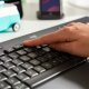 Бездротова клавіатура Logitech Signature K650 US Graphite (920-010945) Бездротова клавіатура Logitech Signature K650 US Graphite (920-010945)