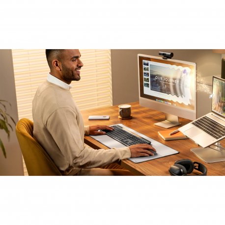 Бездротова клавіатура Logitech Slim Solar+ for Business Graphite (920-013779)