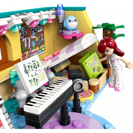 Конструктор LEGO Friends Комната Пейсли (42647)