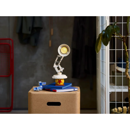 Конструктор LEGO Ideas Disney Pixar Luxo Jr (21357)