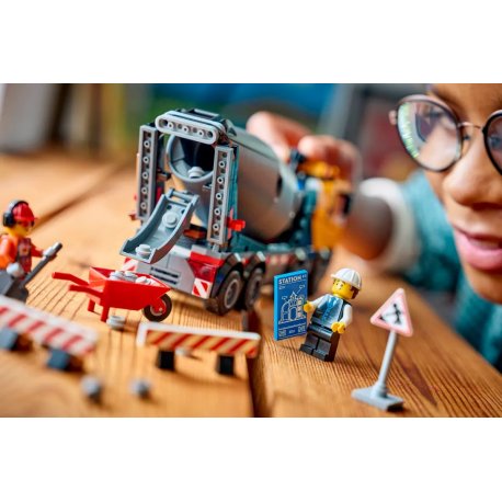 Конструктор LEGO City Бетономешалка (60478)