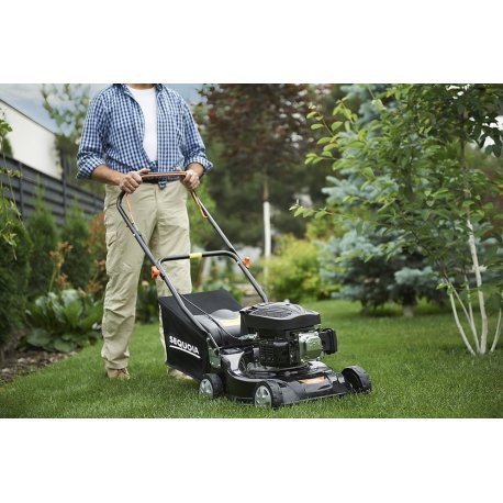 Бензинова газонокосарка Sequoia SPLM3040 2.2кВт Black (SPLM3040)