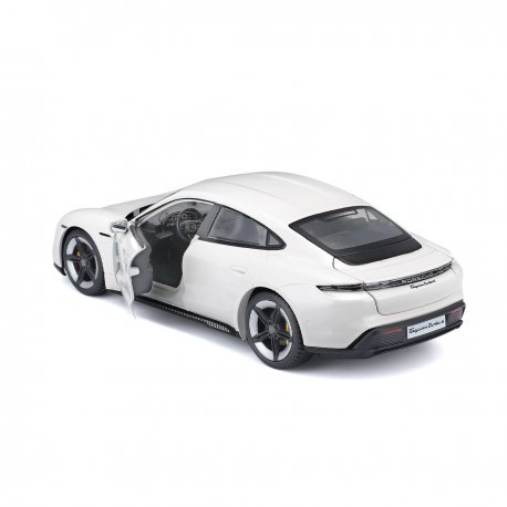 Автомодель Porsche Taycan Turbo S 1:24 (Random) (18-21098)
