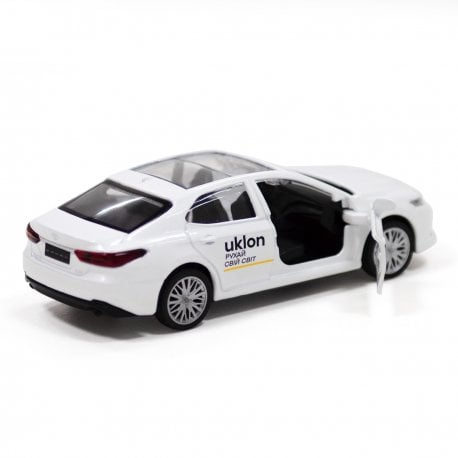 Автомодель TechnoDrive Toyota Camry Uklon (250291)