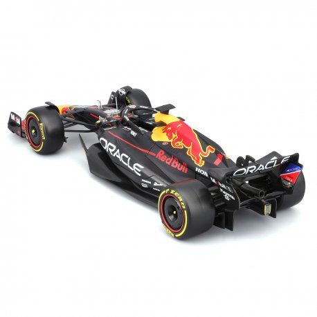 Автомодель с фигуркой Bburago Red Bull Racing RB19 (Random) (18-28036)