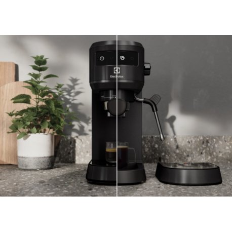 Кавоварка ріжкова Electrolux Explore 6 (E6EC1-6BST)