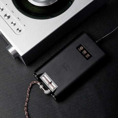ЦАП з підсилювачем Shanling CR60 Black