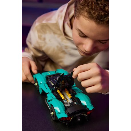 Конструктор LEGO Technic Aston Martin Valkyrie (42208)