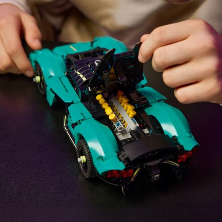 Конструктор LEGO Technic Aston Martin Valkyrie (42208)