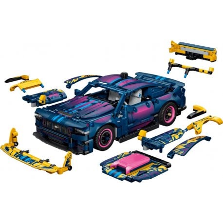 Конструктор LEGO Technic Тюнинг-гараж с автомобилем Ford Mustang GT (42236)