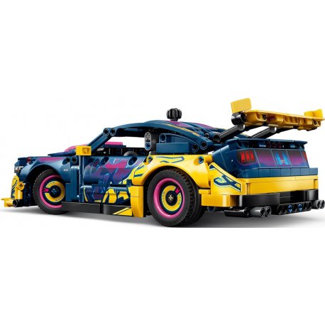 Конструктор LEGO Technic Тюнинг-гараж с автомобилем Ford Mustang GT (42236)