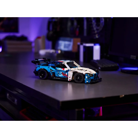 Конструктор LEGO Technic Автомобіль для перегонів BMW M4 GT3 EVO (42226)