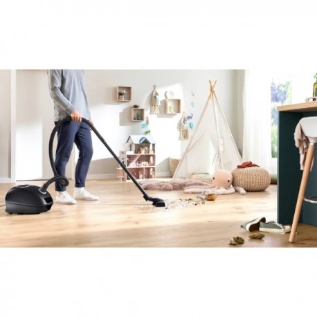 Пилосос мішковий Bosch Black (BGB41BA1)