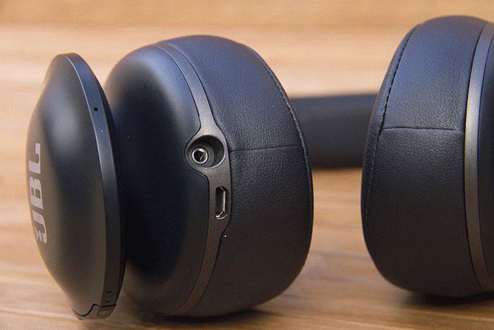 JBL Everest Elite 700 разъемы