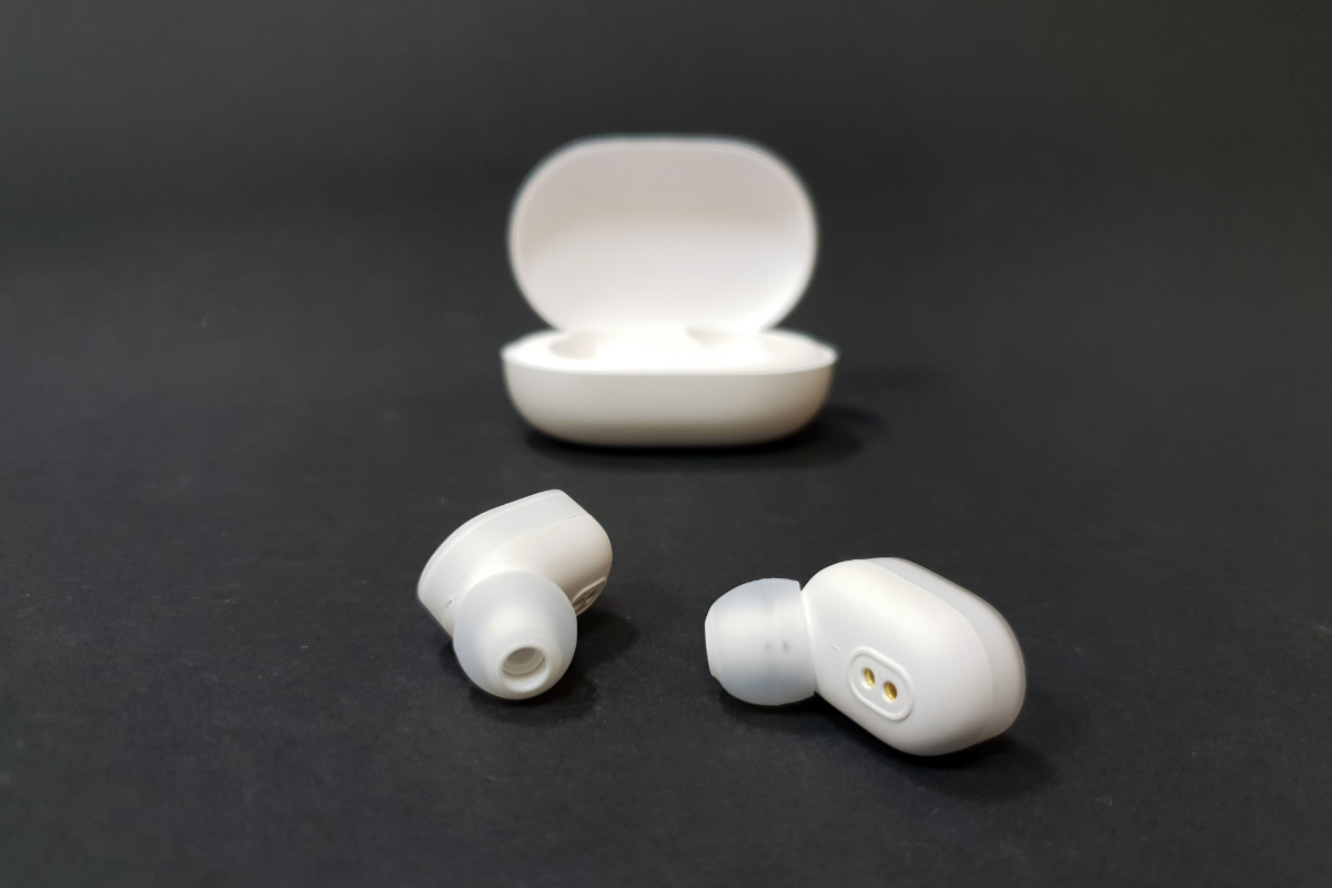 беспроводные наушники airdots