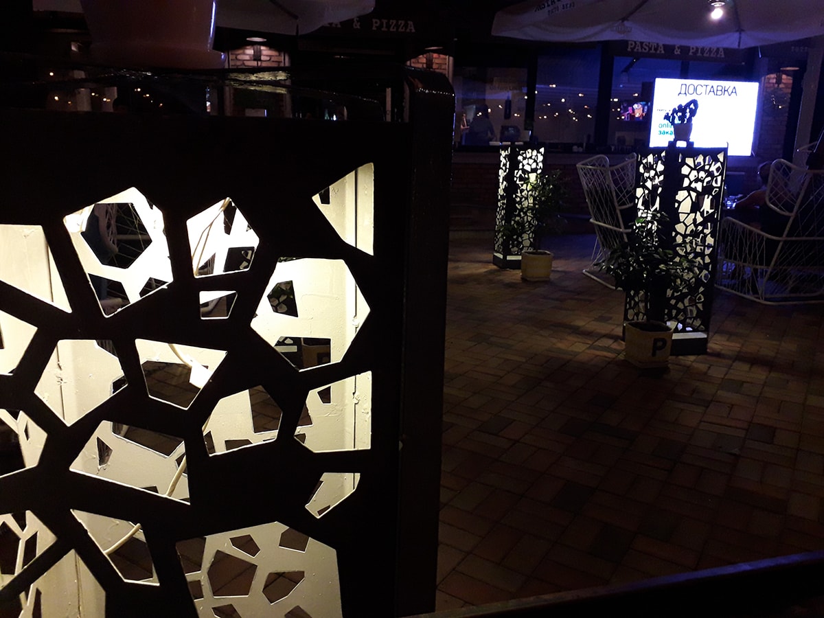 J6 Авто Предмет Ночью