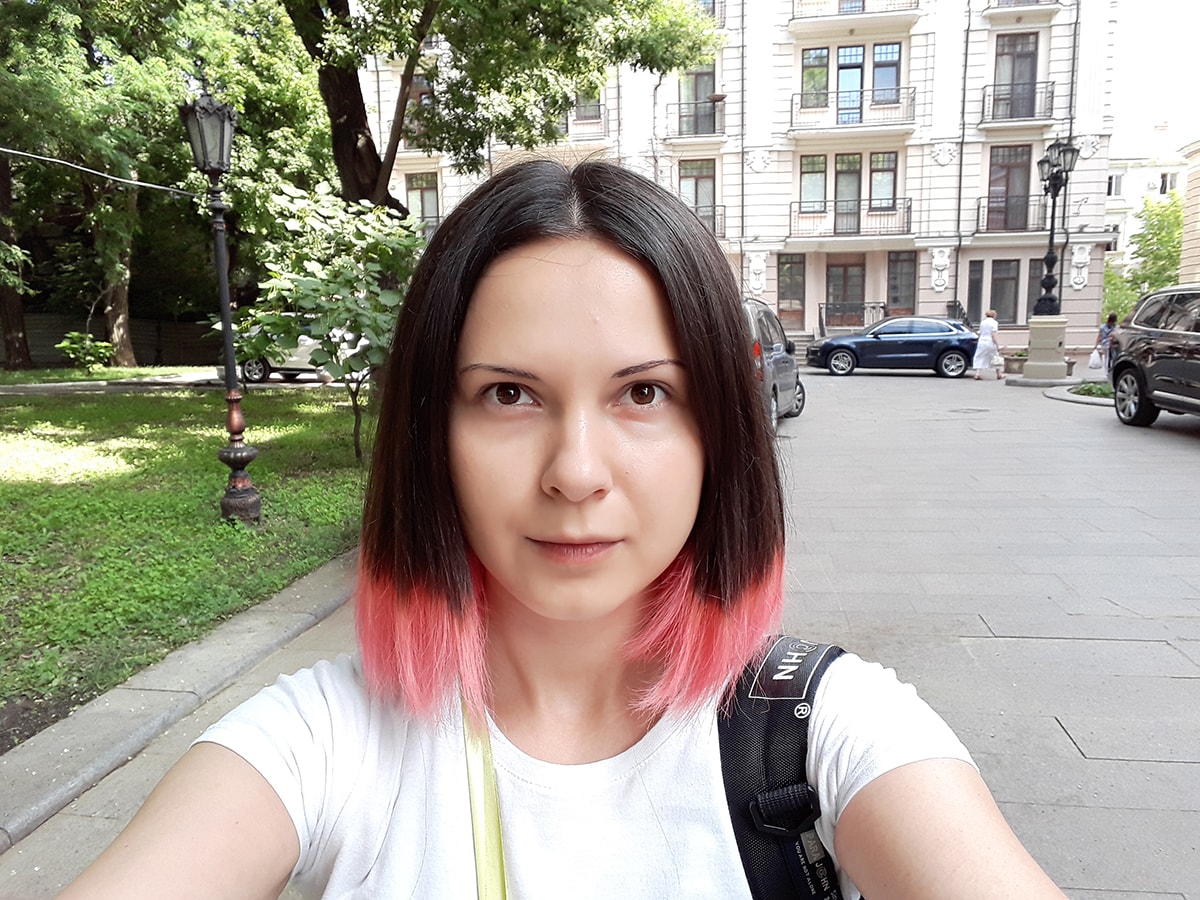 J6 Селфи Обычное