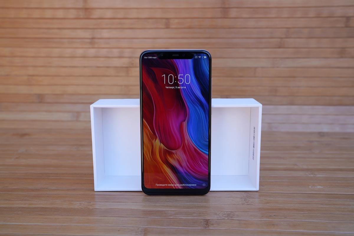 Xiaomi Mi 8 – красивый смартфон