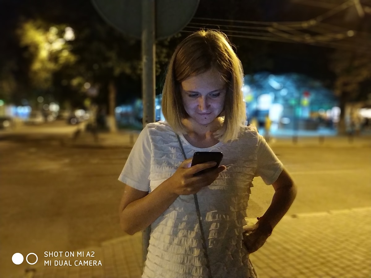 Mi A2 ночной портрет