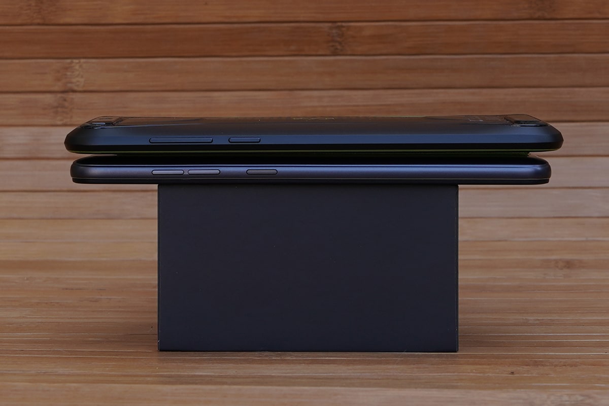 F1 vs Shark кнопка громкости