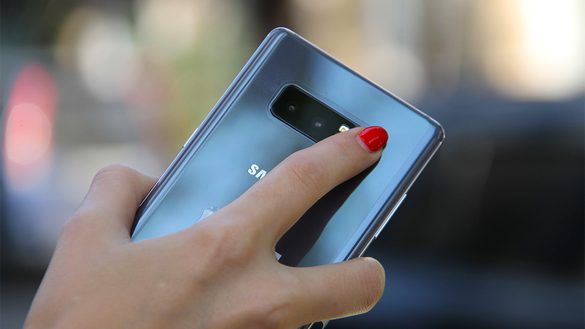 Galaxy Note 8 сканер отпечатков пальцев
