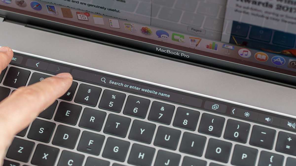 MacBook Pro 2017 года Touch Bar