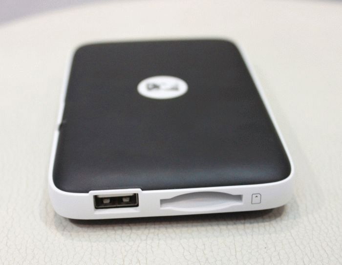 Разъем для SD-карт на Wi-Fi ридере Kingston MobileLite 